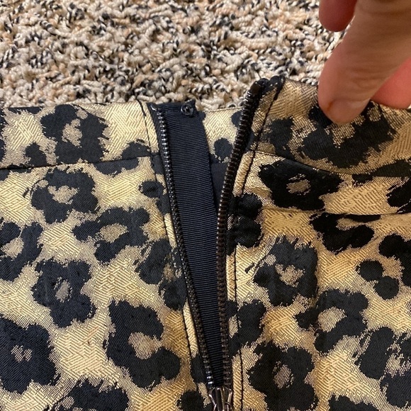 ANN Taylor gold pattern pencil skirt - Picture 5 of 7